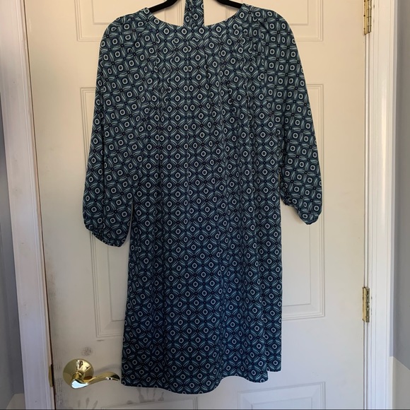 Dress with a matching tie belt! - Picture 2 of 2